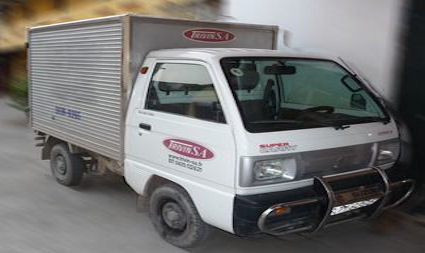 camion assurant les livraisons de Trivin Sa